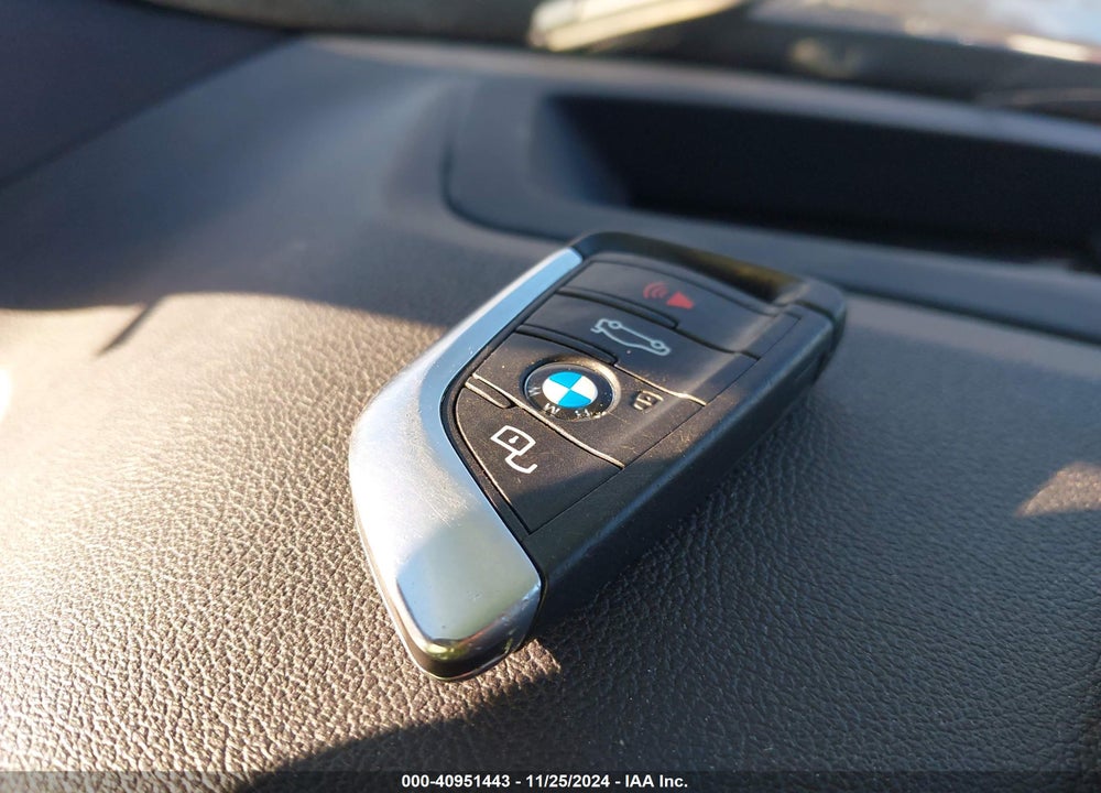 2022 BMW X3 XDRIVE30I VIN: 5UX53DP01N9J32020