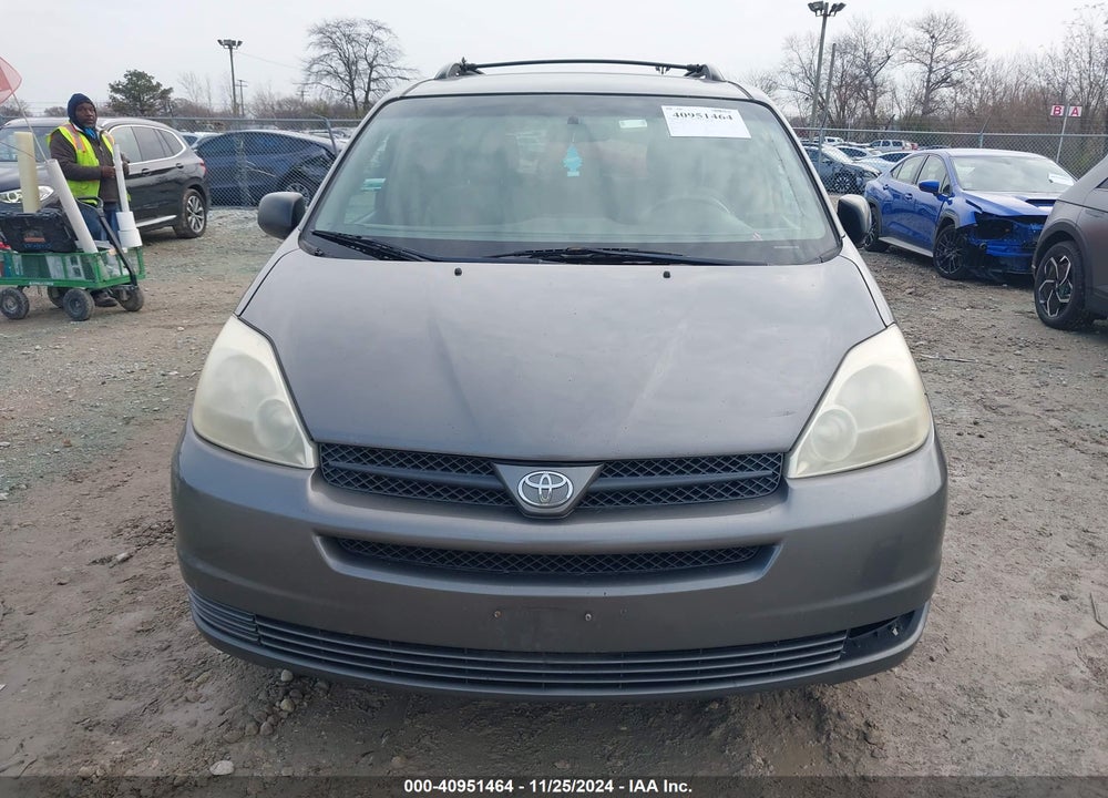 2005 TOYOTA SIENNA LE VIN: 5TDZA23C45S328824