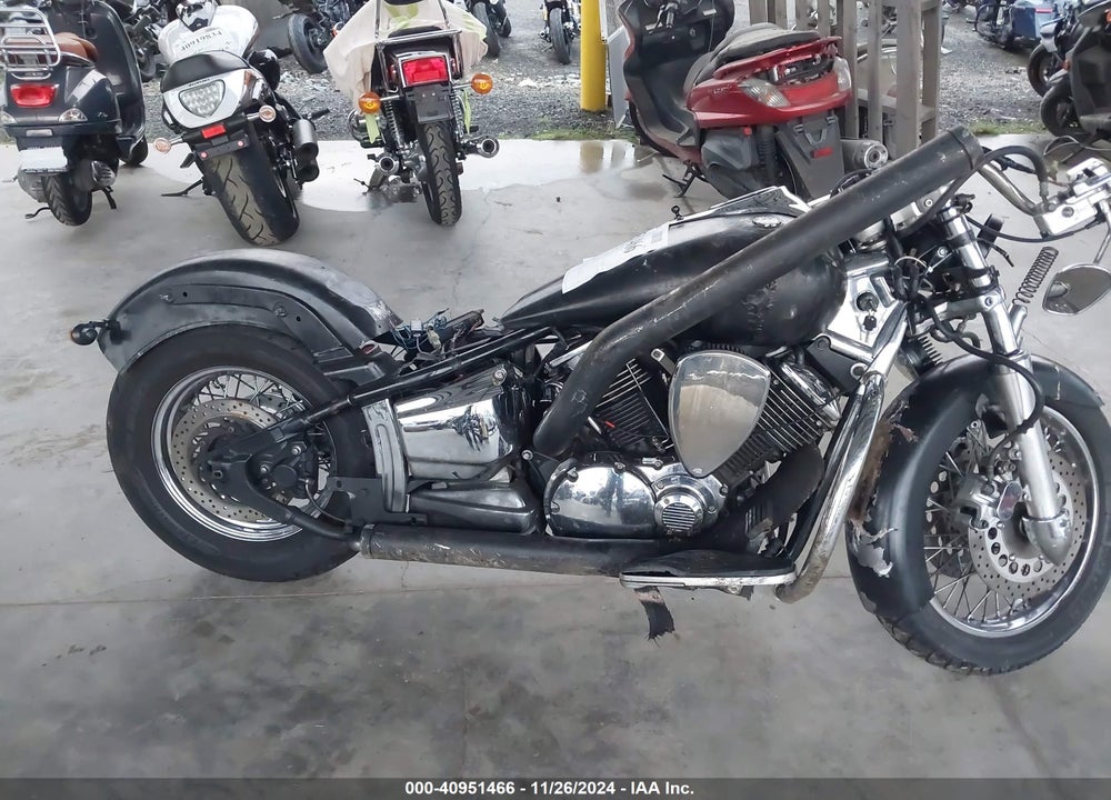 2004 YAMAHA XVS1100 A VIN: JYAVP11E54A051488