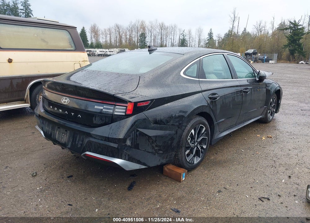 2024 HYUNDAI SONATA SEL VIN: KMHL64JA4RA375449