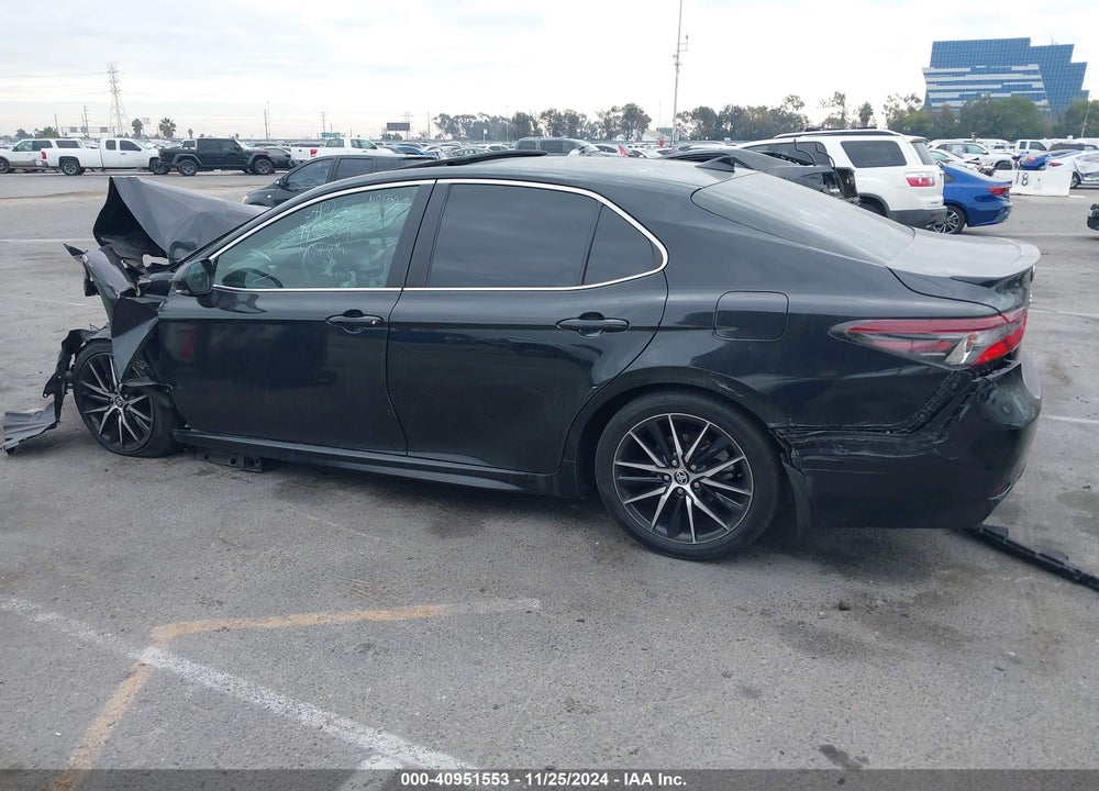 2021 TOYOTA CAMRY VIN: 4T1T11AK8MU408112