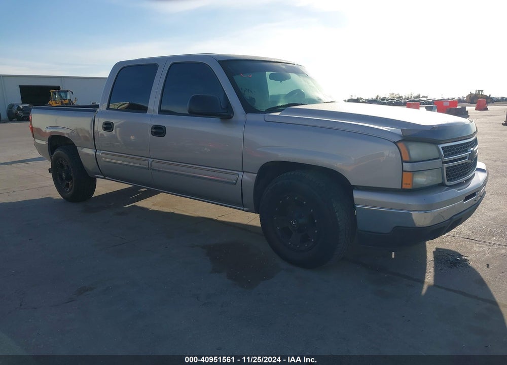 2007 CHEVROLET SILVERADO 1500 CLASSIC LS VIN: 2GCEC13V471124135