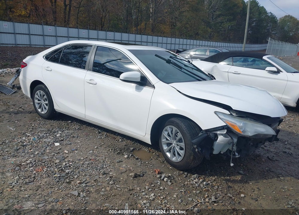 2017 TOYOTA CAMRY LE VIN: 4T1BF1FK0HU338228