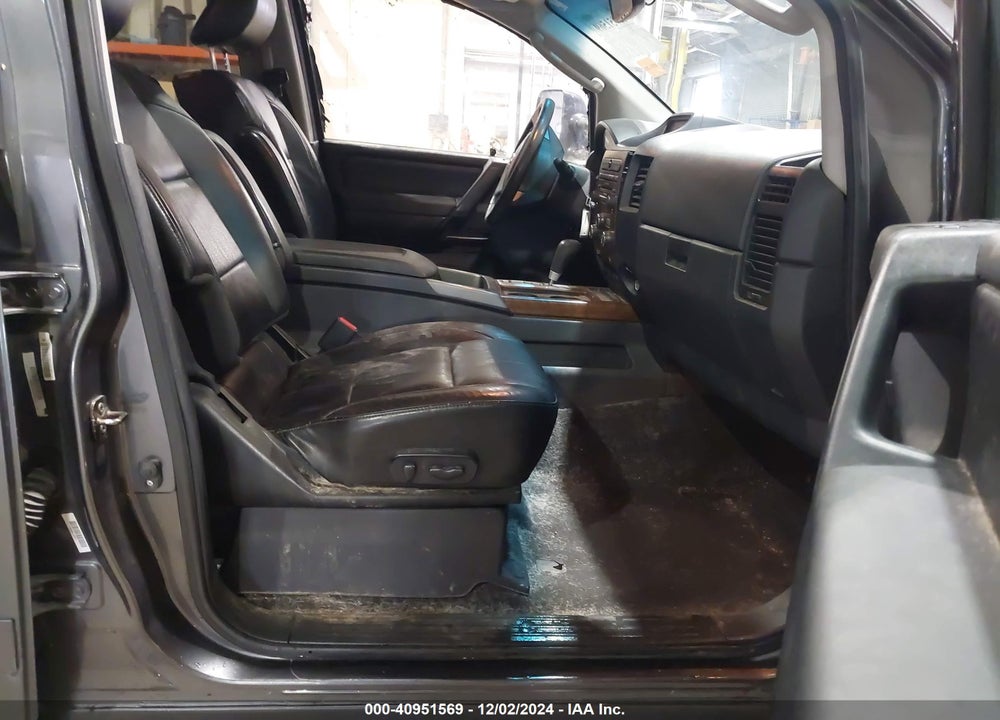 2010 NISSAN TITAN VIN: 1N6BA0ED7AN300296