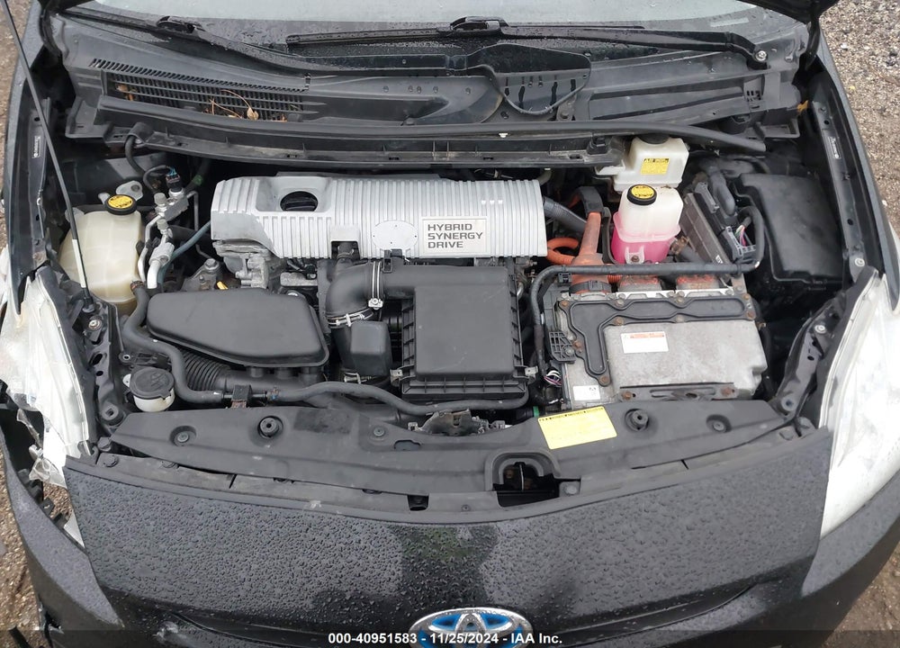 2011 TOYOTA PRIUS TWO VIN: JTDKN3DU5B1382077