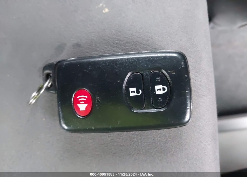 2011 TOYOTA PRIUS TWO VIN: JTDKN3DU5B1382077