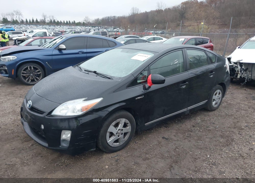 2011 TOYOTA PRIUS TWO VIN: JTDKN3DU5B1382077