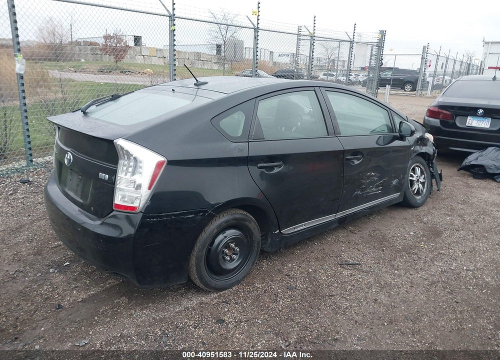 2011 TOYOTA PRIUS TWO VIN: JTDKN3DU5B1382077
