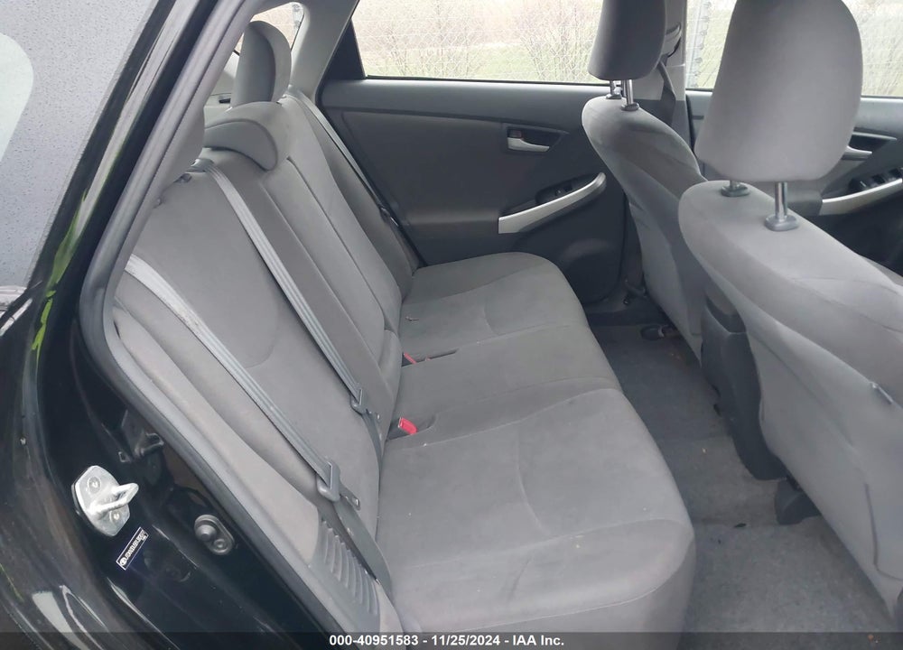 2011 TOYOTA PRIUS TWO VIN: JTDKN3DU5B1382077