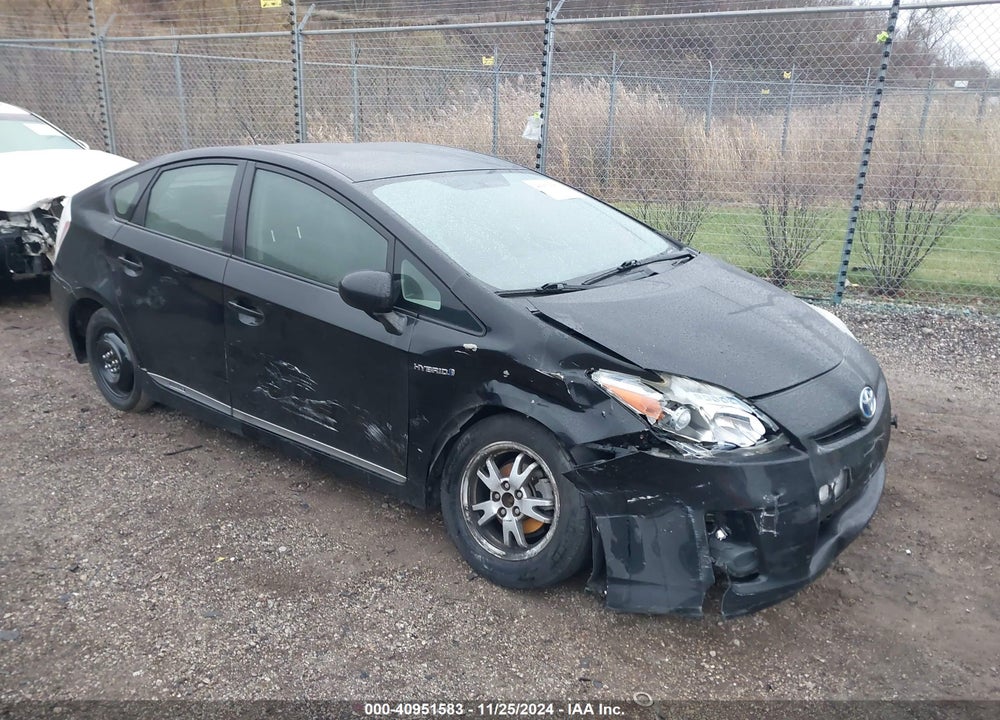 2011 TOYOTA PRIUS TWO VIN: JTDKN3DU5B1382077