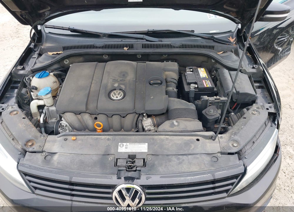 2011 VOLKSWAGEN JETTA 2.5L SE VIN: 3VWDZ7AJ5BM390209