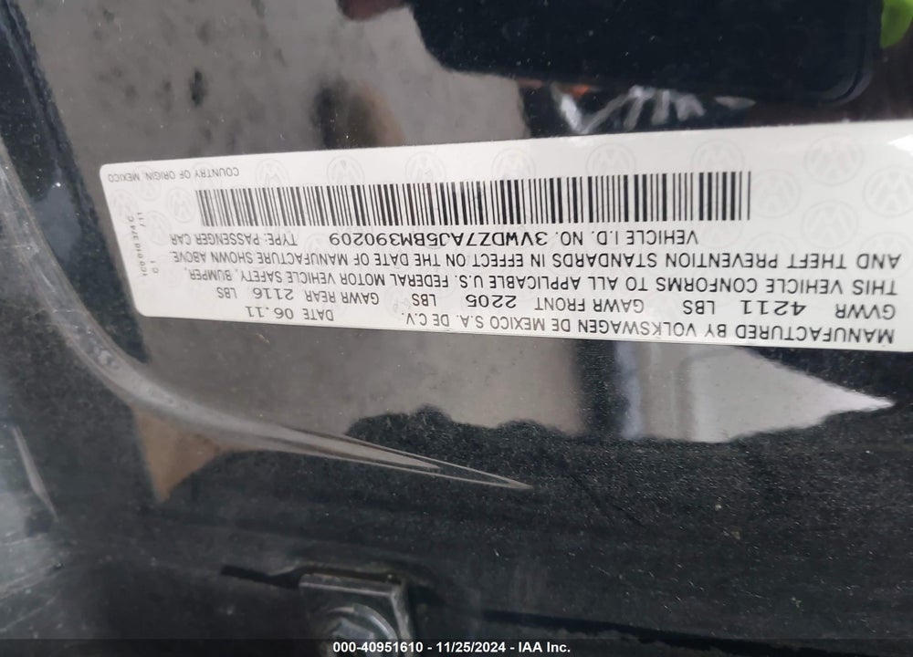 2011 VOLKSWAGEN JETTA 2.5L SE VIN: 3VWDZ7AJ5BM390209