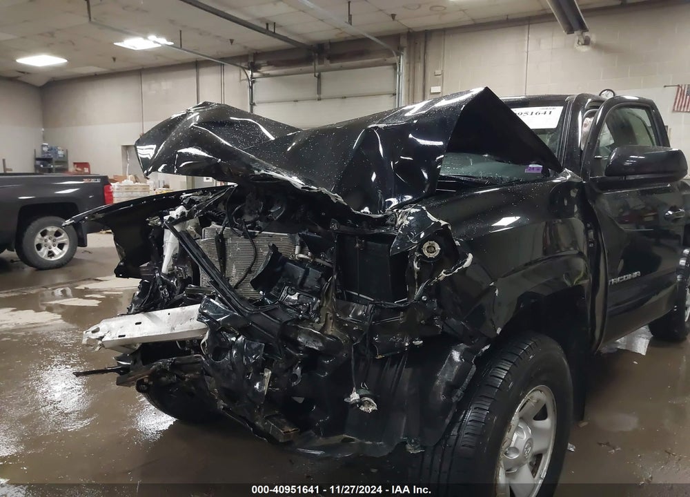 2019 TOYOTA TACOMA SR5 VIN: 5TFSX5EN1KX068663