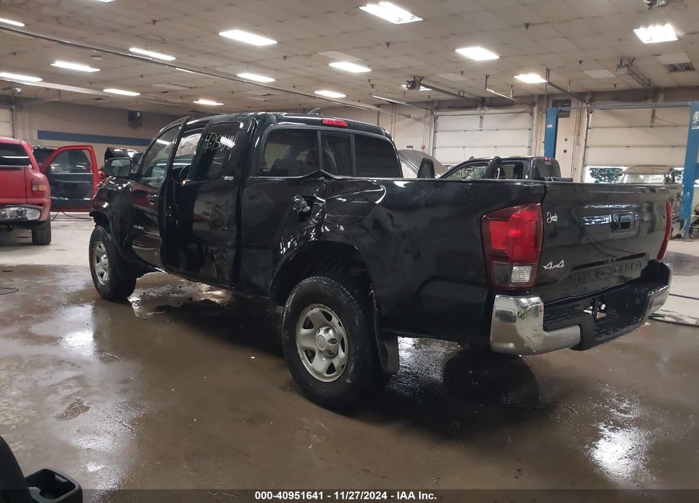 2019 TOYOTA TACOMA SR5 VIN: 5TFSX5EN1KX068663