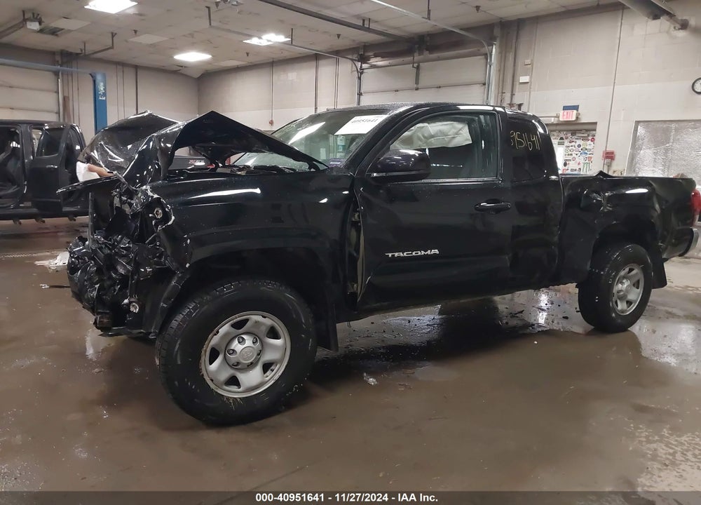 2019 TOYOTA TACOMA SR5 VIN: 5TFSX5EN1KX068663