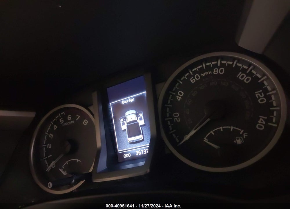 2019 TOYOTA TACOMA SR5 VIN: 5TFSX5EN1KX068663