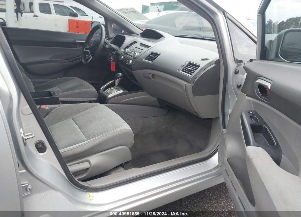 2011 HONDA CIVIC LX VIN: 19XFA1F56BE033546