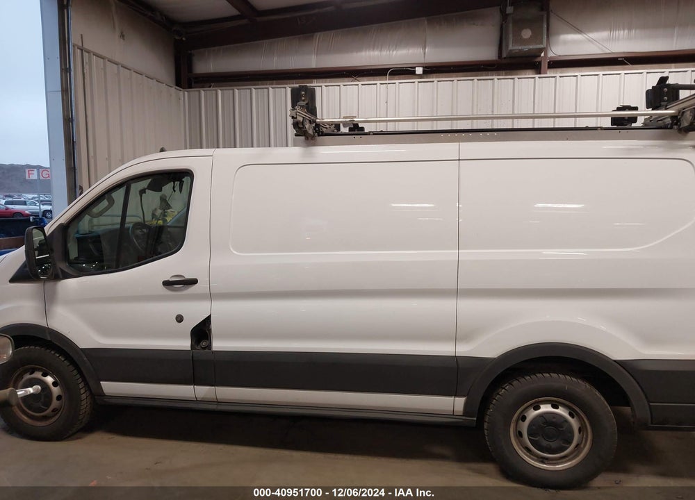 2020 FORD TRANSIT-150 CARGO VAN VIN: 1FTYE1Y80LKA76640