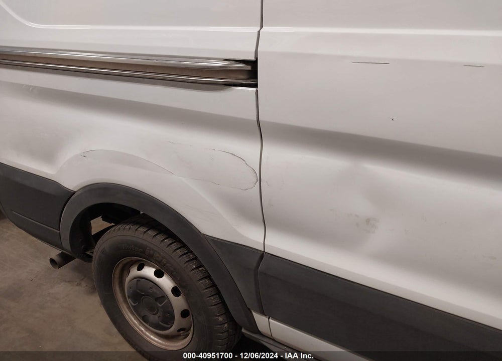 2020 FORD TRANSIT-150 CARGO VAN VIN: 1FTYE1Y80LKA76640