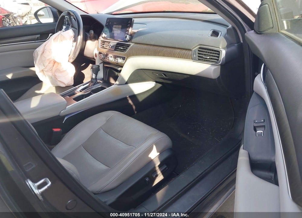 2018 HONDA ACCORD EX-L VIN: 1HGCV1F5XJA077835