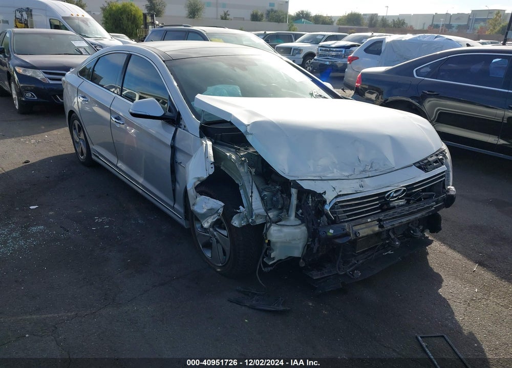 2017 HYUNDAI SONATA HYBRID LIMITED VIN: KMHE34L32HA067842