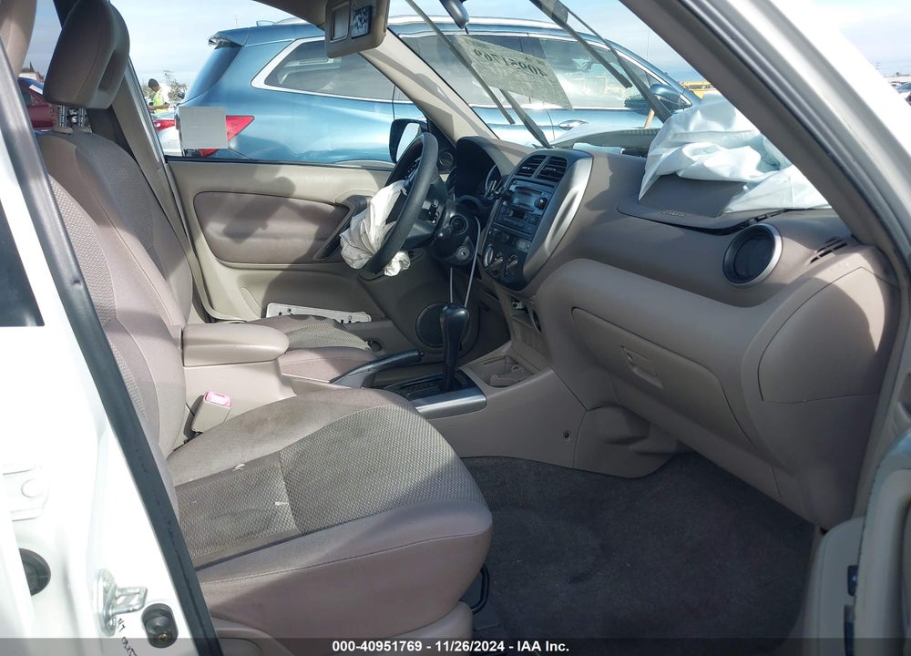 2004 TOYOTA RAV4 VIN: JTEGD20V140031348