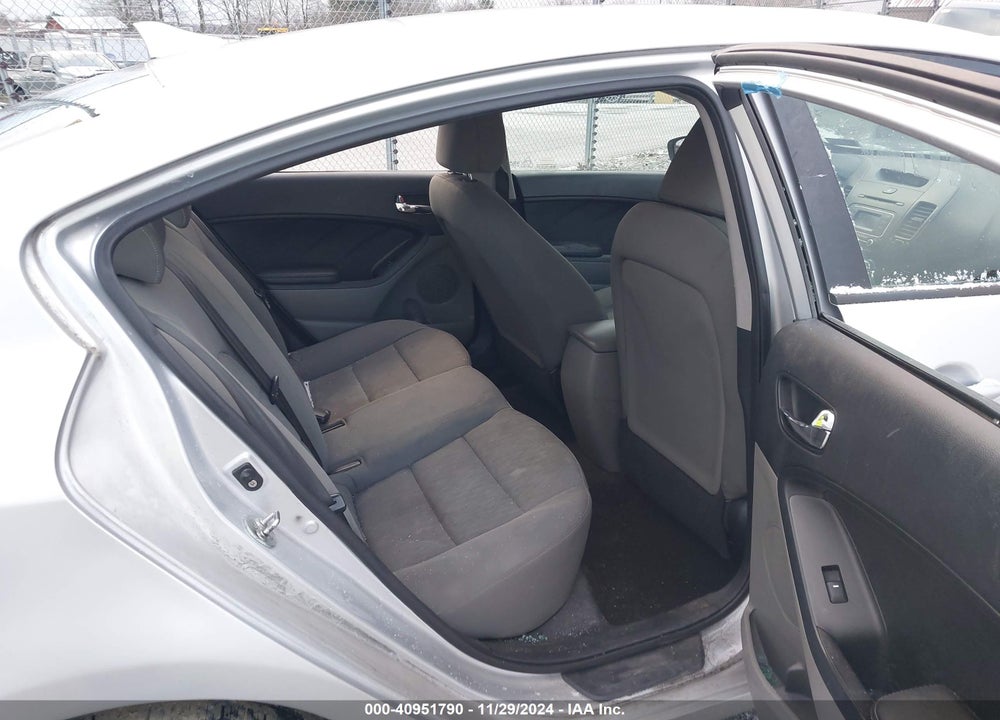 2016 KIA FORTE LX VIN: KNAFK4A68G5515661