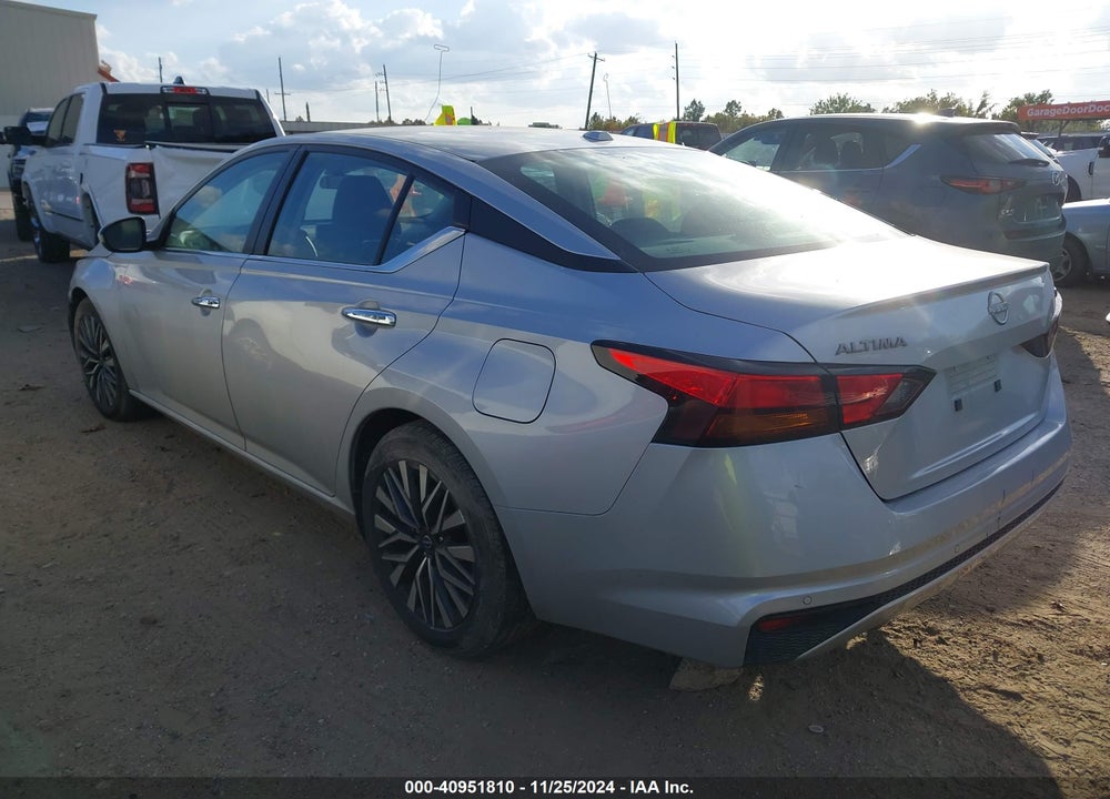 2023 NISSAN ALTIMA SV FWD VIN: 1N4BL4DV8PN373271