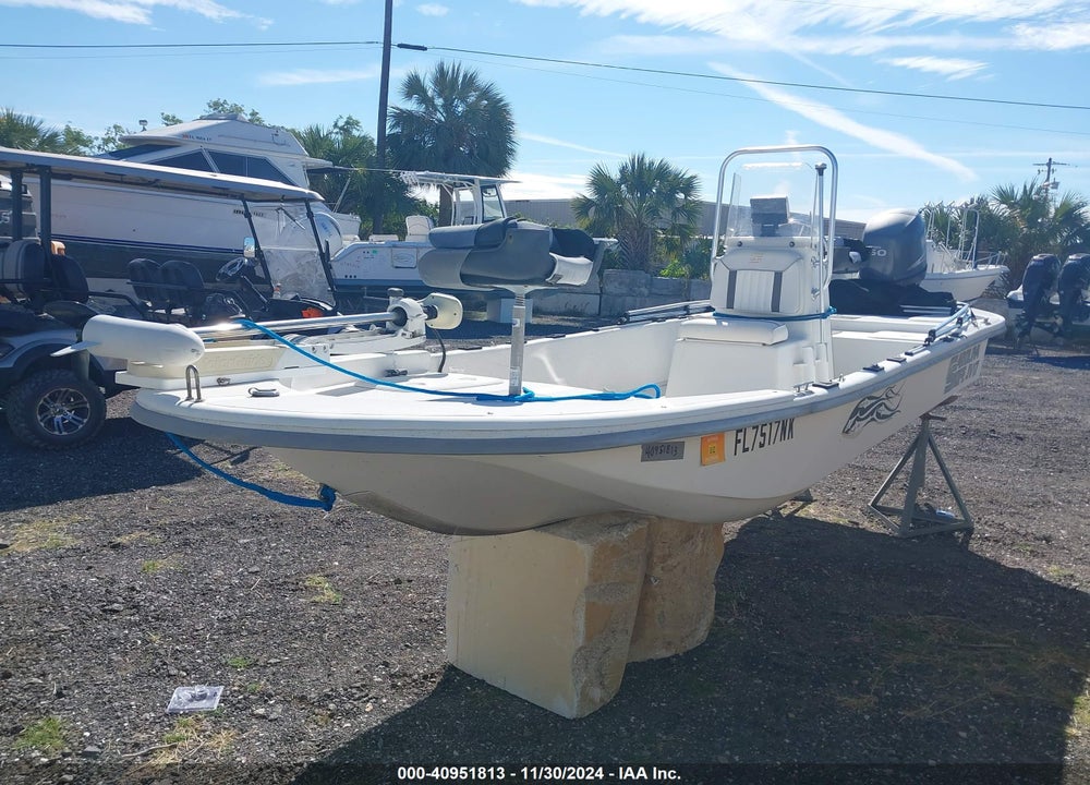 2007 CAROLINA SKIFF BOAT VIN: EKH0F328A707