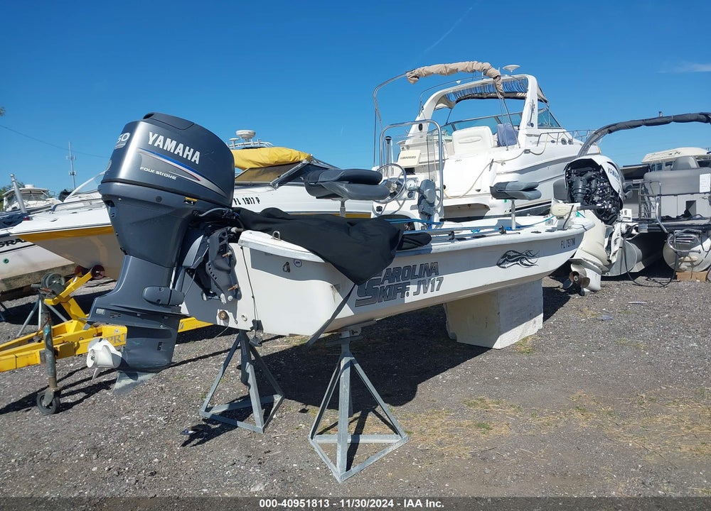 2007 CAROLINA SKIFF BOAT VIN: EKH0F328A707
