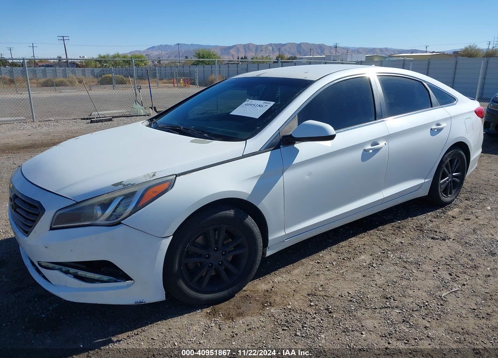 2015 HYUNDAI SONATA SE VIN: 5NPE24AF9FH033424