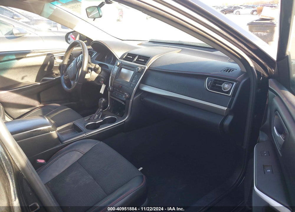 2017 TOYOTA CAMRY SE VIN: 4T1BF1FKXHU332579