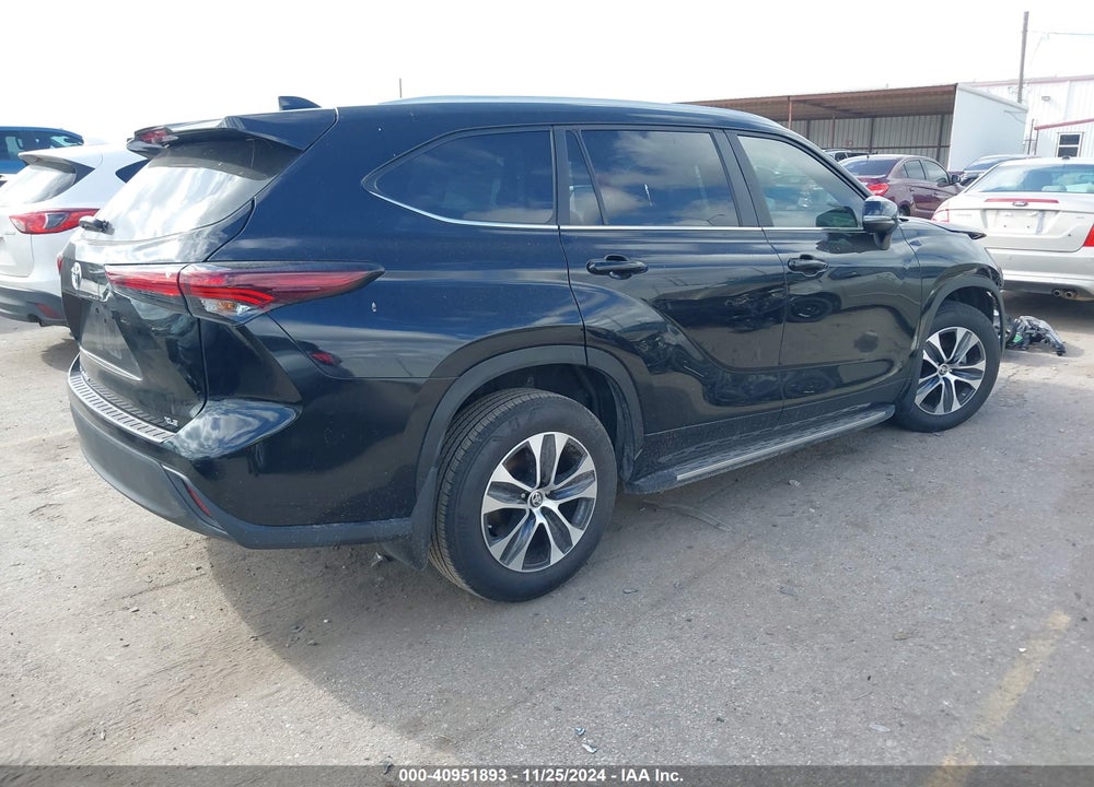 2024 TOYOTA HIGHLANDER XLE VIN: 5TDKDRAH3RS532987