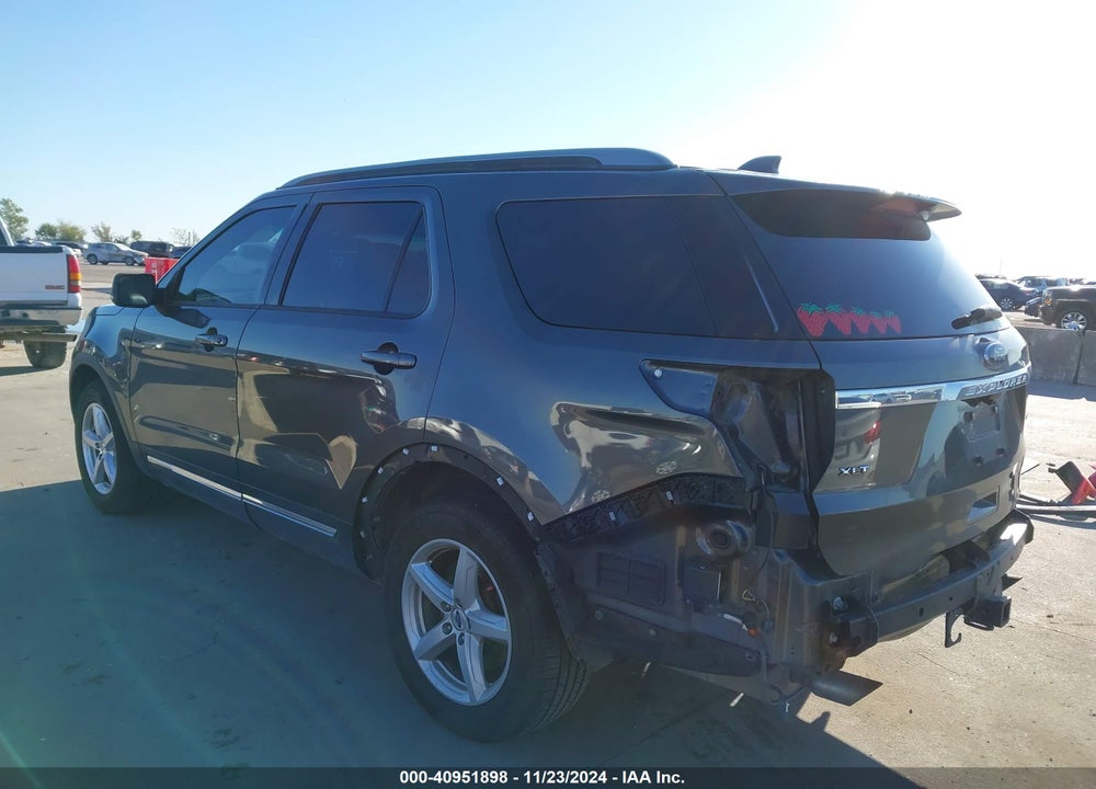 2017 FORD EXPLORER XLT VIN: 1FM5K8DHXHGA09897