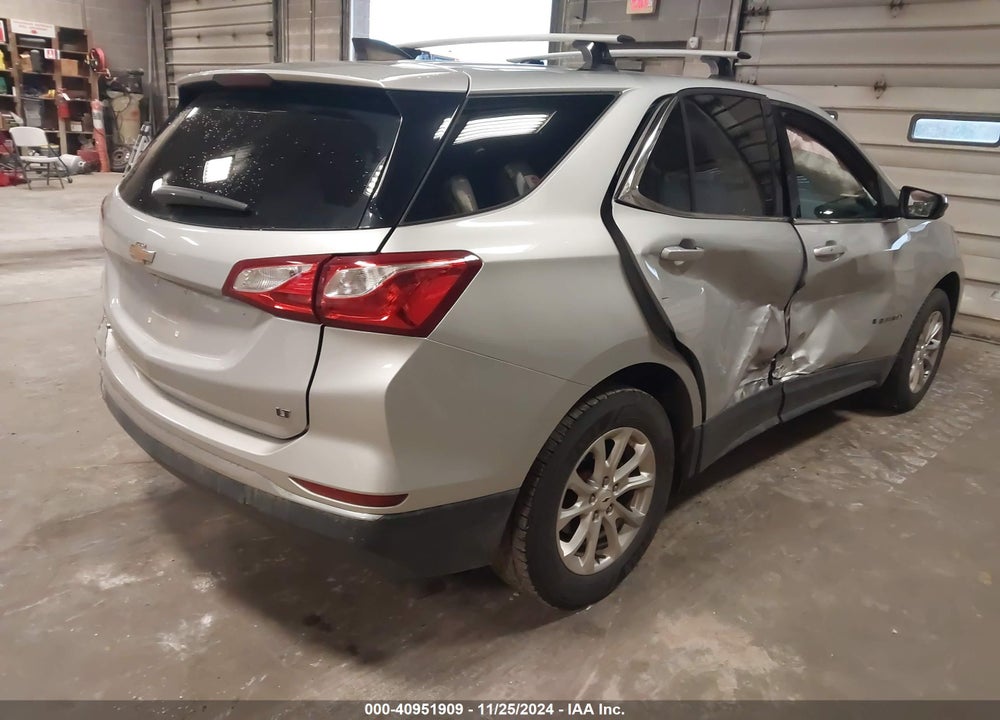 2018 CHEVROLET EQUINOX LT VIN: 2GNAXJEV5J6205677
