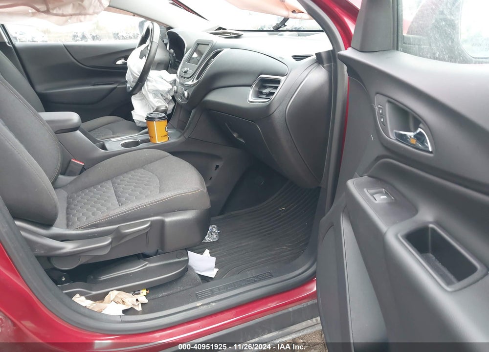 2019 CHEVROLET EQUINOX LT VIN: 2GNAXKEV3K6113216