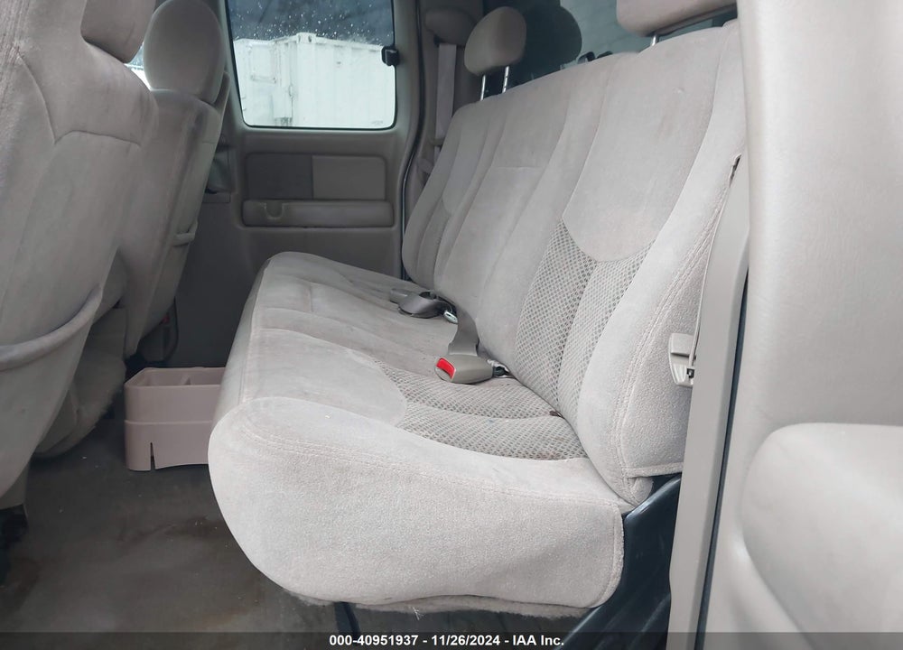 2003 CHEVROLET SILVERADO 1500 LS VIN: 2GCEC19V731130755