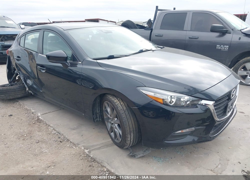 2018 MAZDA 3 TOURING VIN: 3MZBN1L33JM267702