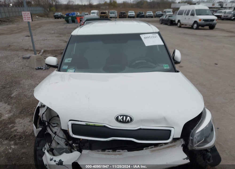 2016 KIA SOUL VIN: KNDJN2A26G7290456