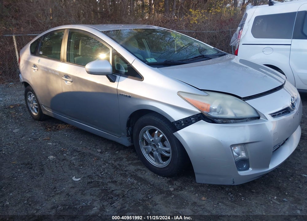 2011 TOYOTA PRIUS TWO VIN: JTDKN3DU3B1463028