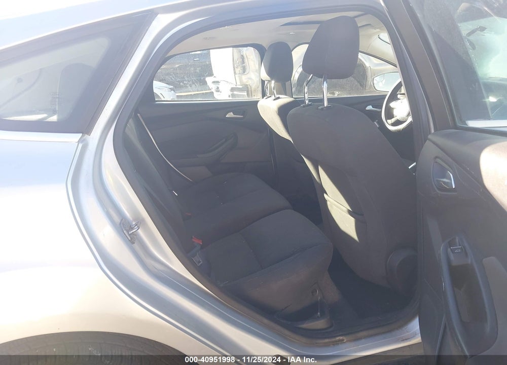 2012 FORD FOCUS VIN: 1FAHP3M21CL111516