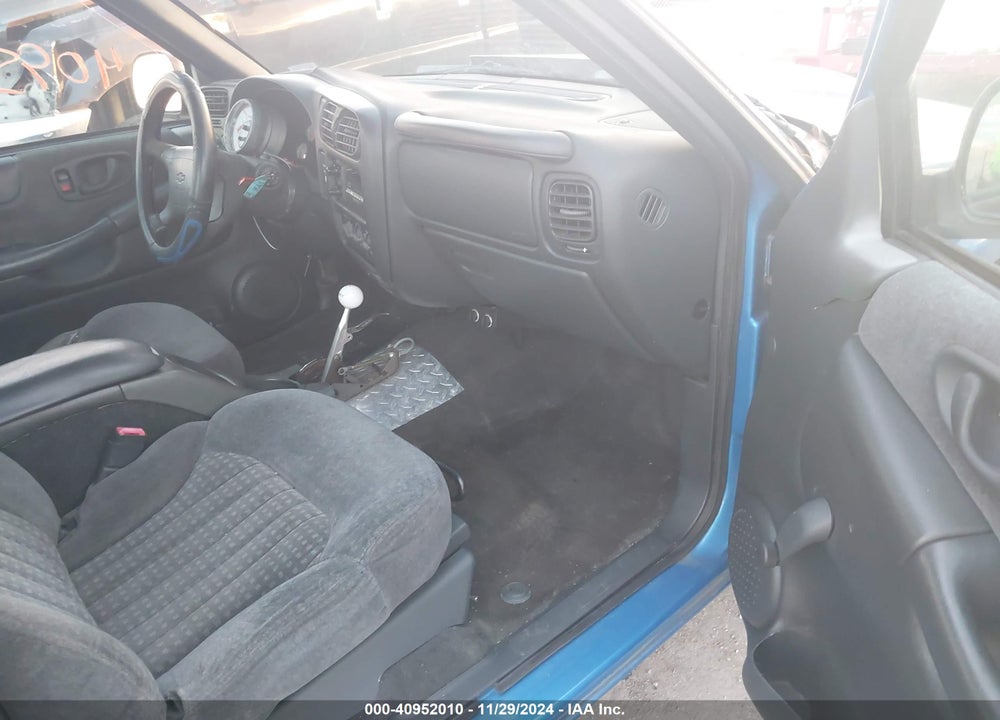 1998 CHEVROLET S-10 LS FLEETSIDE VIN: 1GCCS19X4WK181243