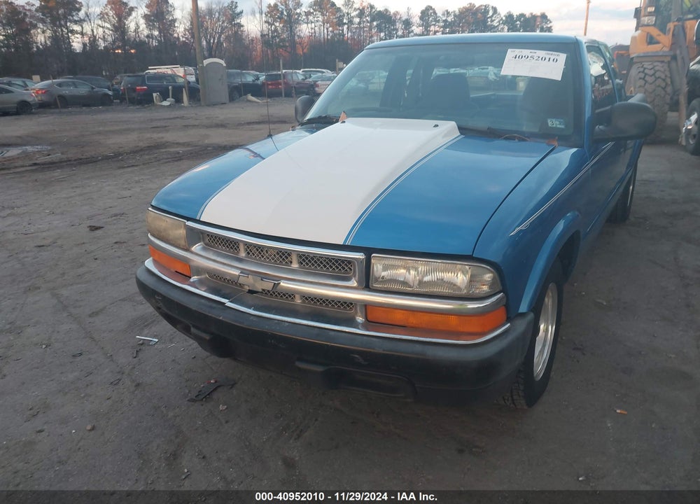 1998 CHEVROLET S-10 LS FLEETSIDE VIN: 1GCCS19X4WK181243