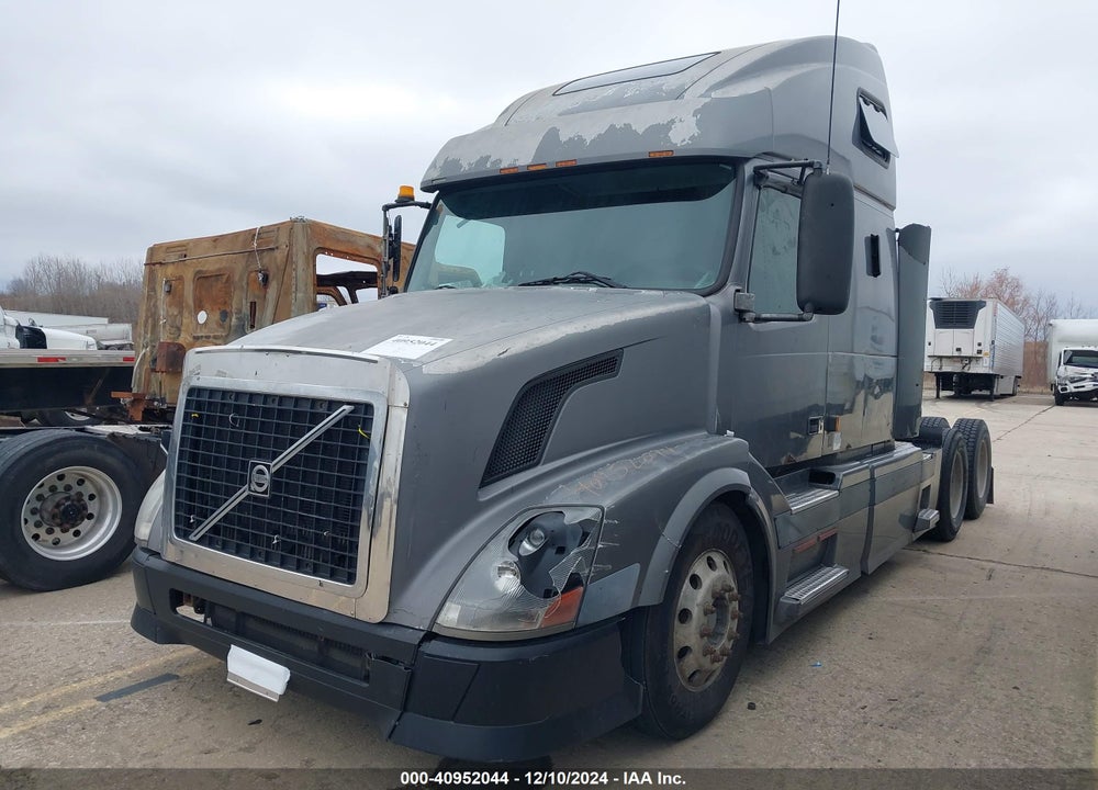 2004 VOLVO VN VNL VIN: 4V4NC9TJ04N358685
