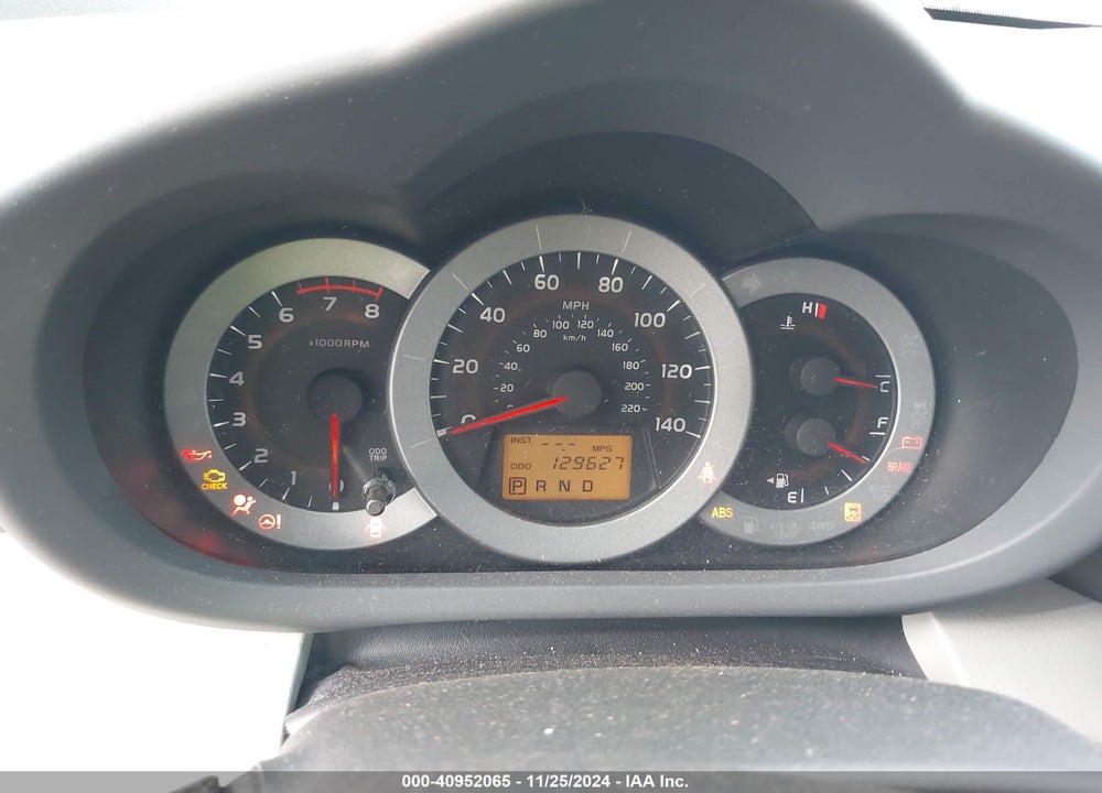 2011 TOYOTA RAV4 VIN: 2T3KF4DV6BW103393
