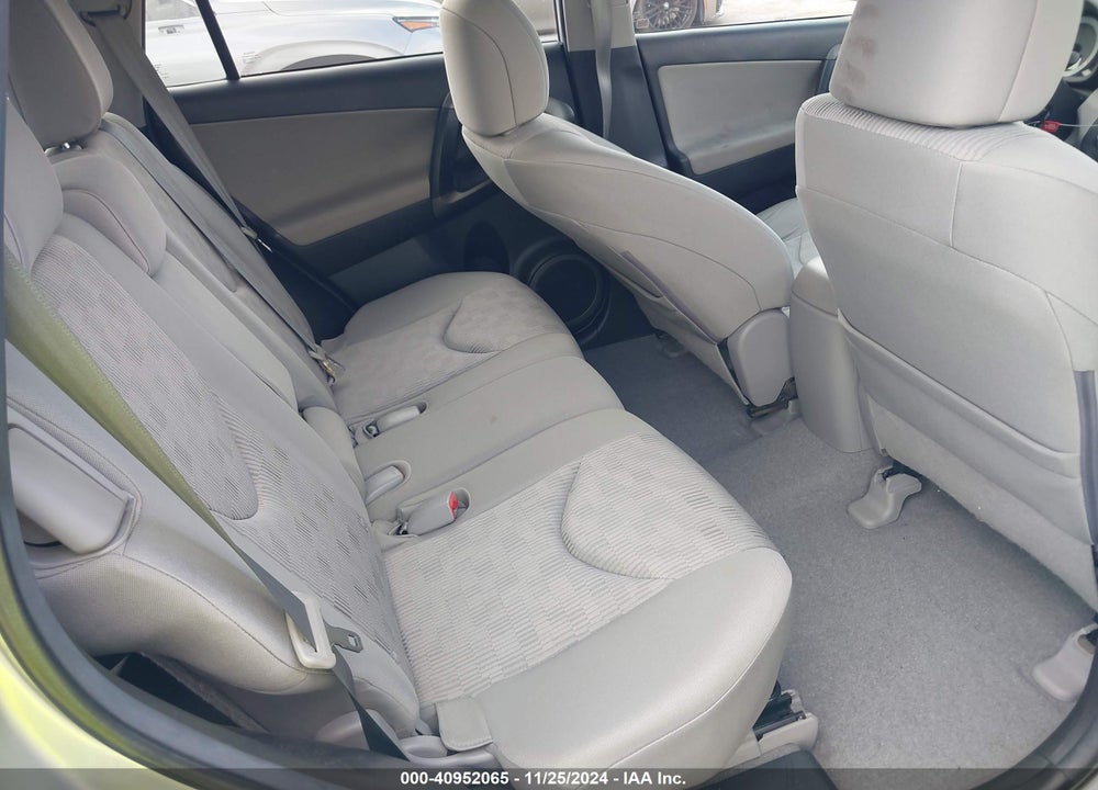 2011 TOYOTA RAV4 VIN: 2T3KF4DV6BW103393