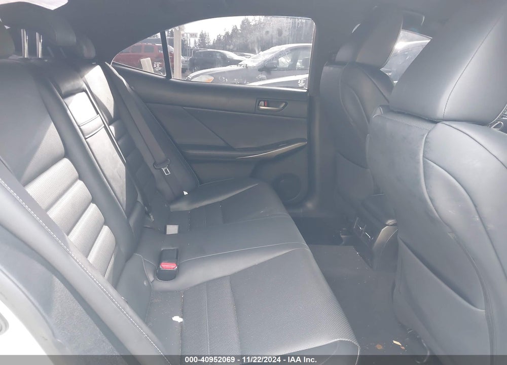 2018 LEXUS IS 300 VIN: JTHC81D22J5029736