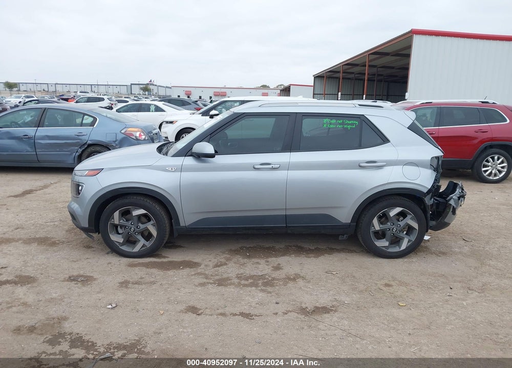2021 HYUNDAI VENUE SEL VIN: KMHRC8A37MU118739