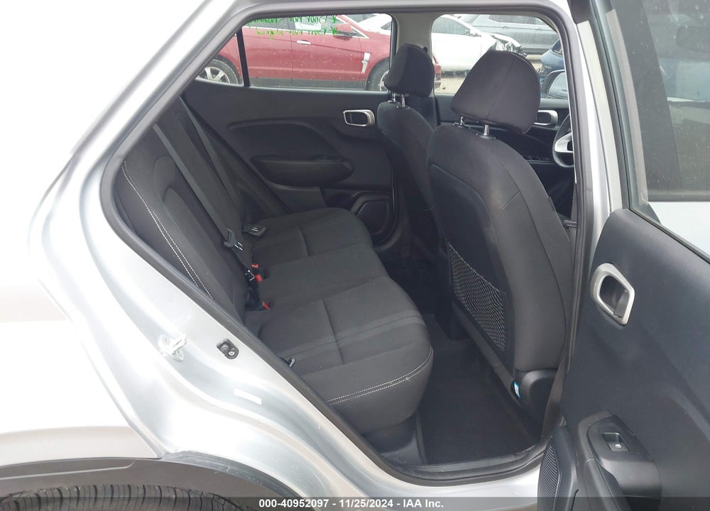 2021 HYUNDAI VENUE SEL VIN: KMHRC8A37MU118739