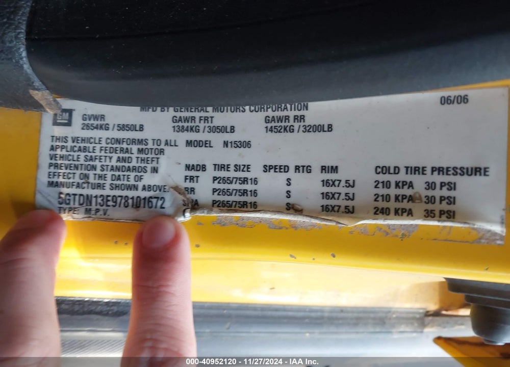 2007 HUMMER H3 SUV VIN: 5GTDN13E978101672